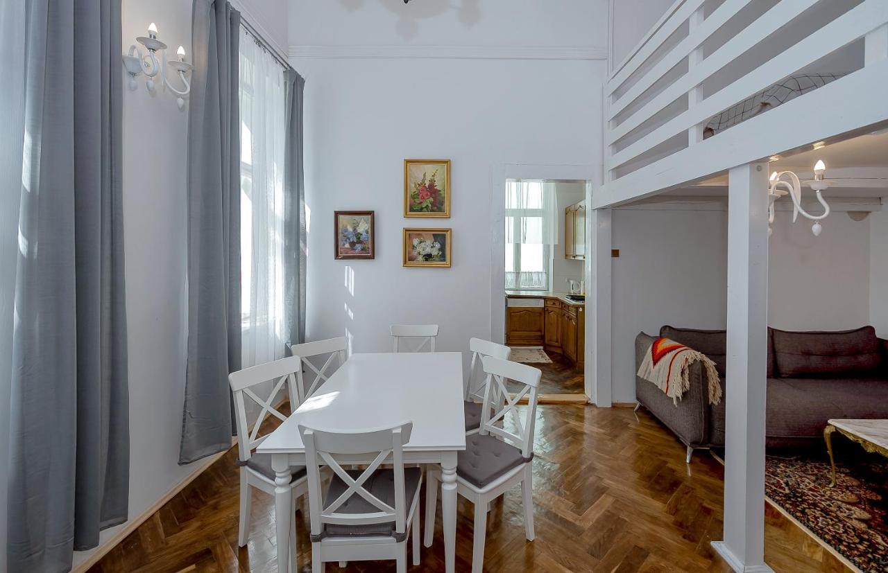 Apartment Konradowka *
