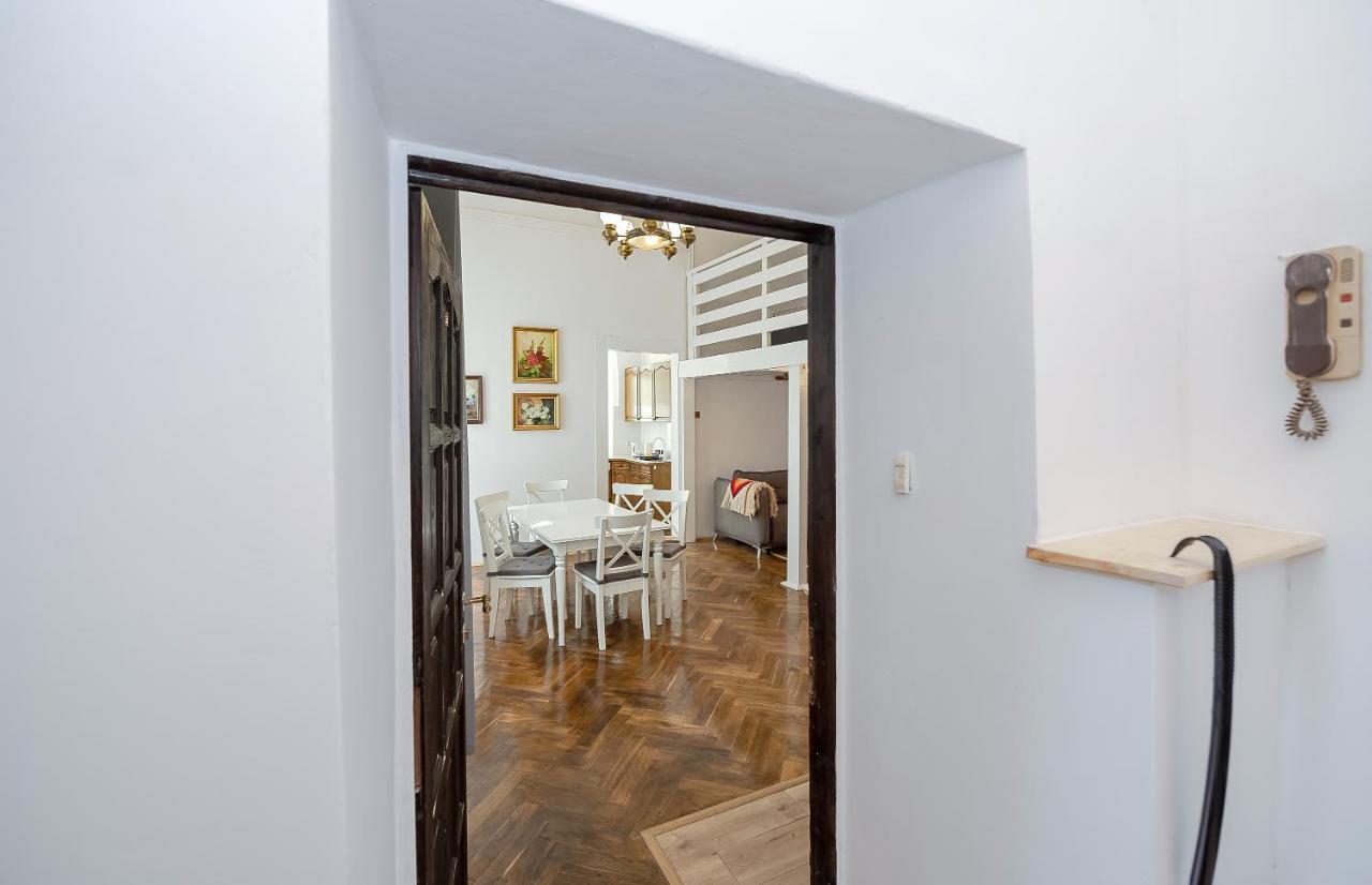 Konradowka Apartment